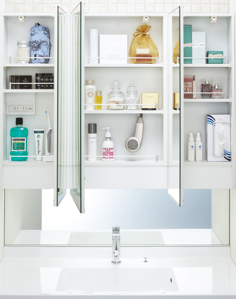 収納付き三面鏡